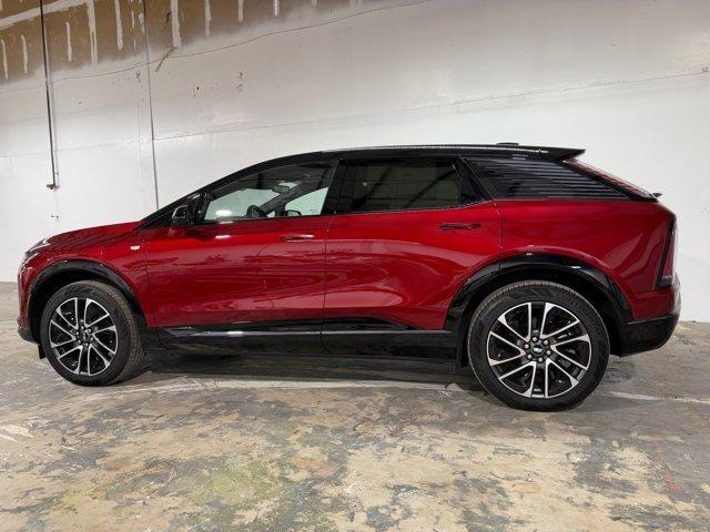 new 2025 Cadillac OPTIQ car, priced at $56,811