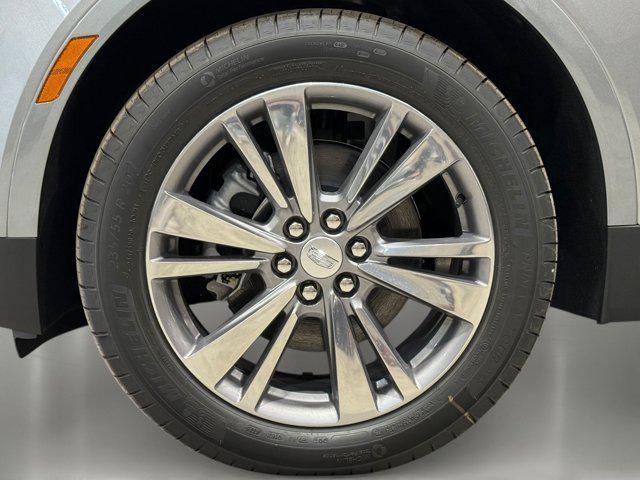 new 2026 Cadillac XT5 car, priced at $54,391