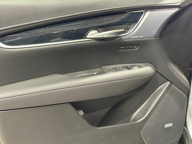 new 2026 Cadillac XT5 car, priced at $54,391