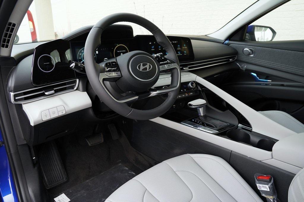 new 2025 Hyundai ELANTRA HEV car, priced at $25,511