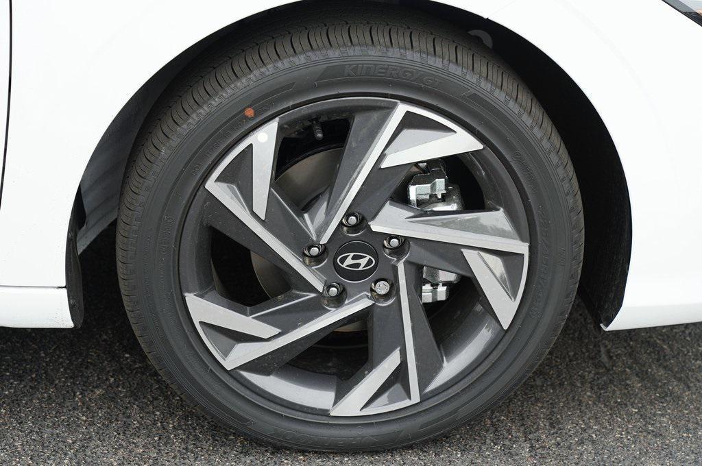 new 2025 Hyundai ELANTRA HEV car, priced at $23,838