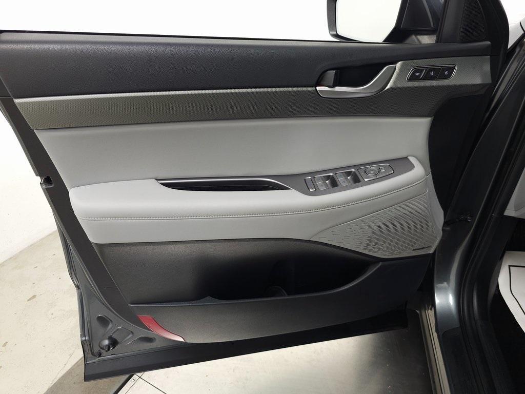 used 2024 Hyundai Palisade car, priced at $31,800