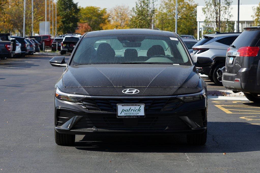 new 2025 Hyundai Elantra car, priced at $25,637