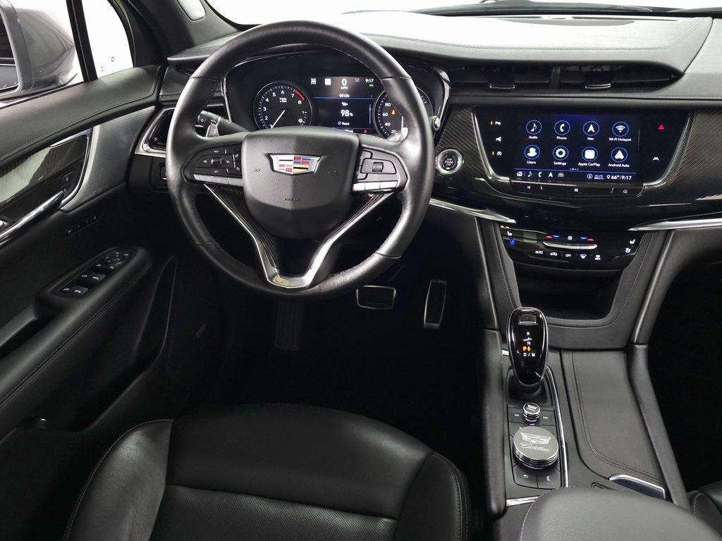 used 2020 Cadillac XT6 car, priced at $26,000