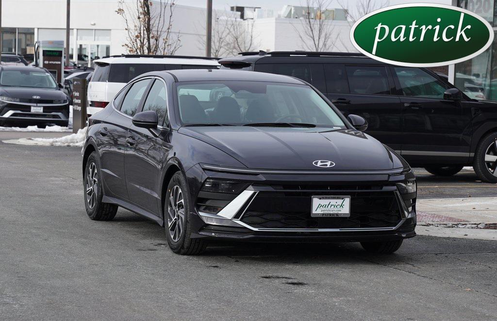 new 2026 Hyundai Sonata Hybrid car, priced at $30,097