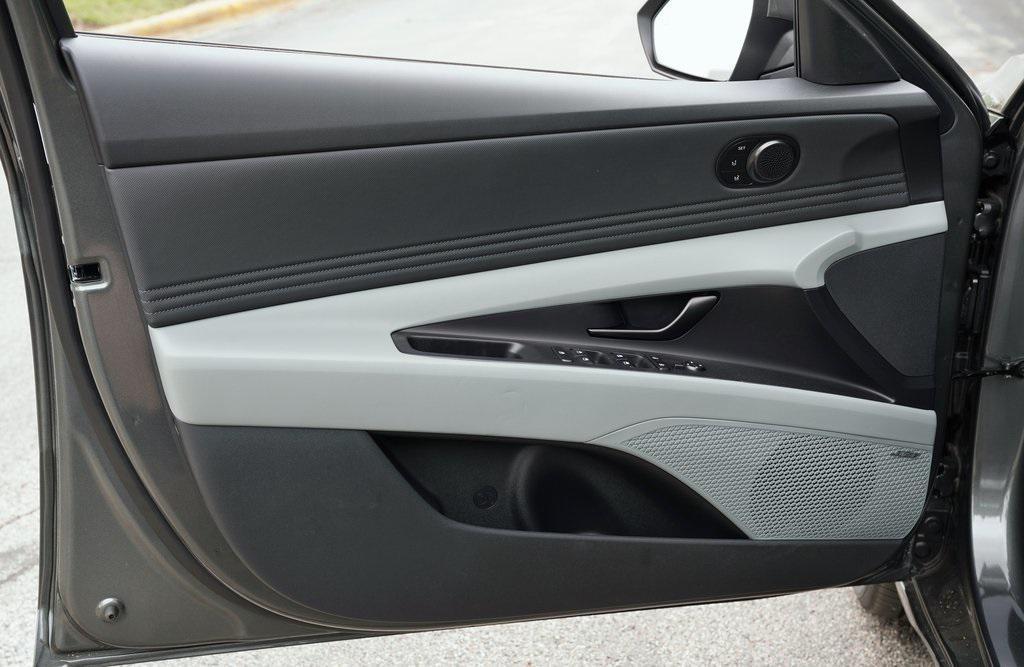 new 2025 Hyundai ELANTRA HEV car, priced at $26,388