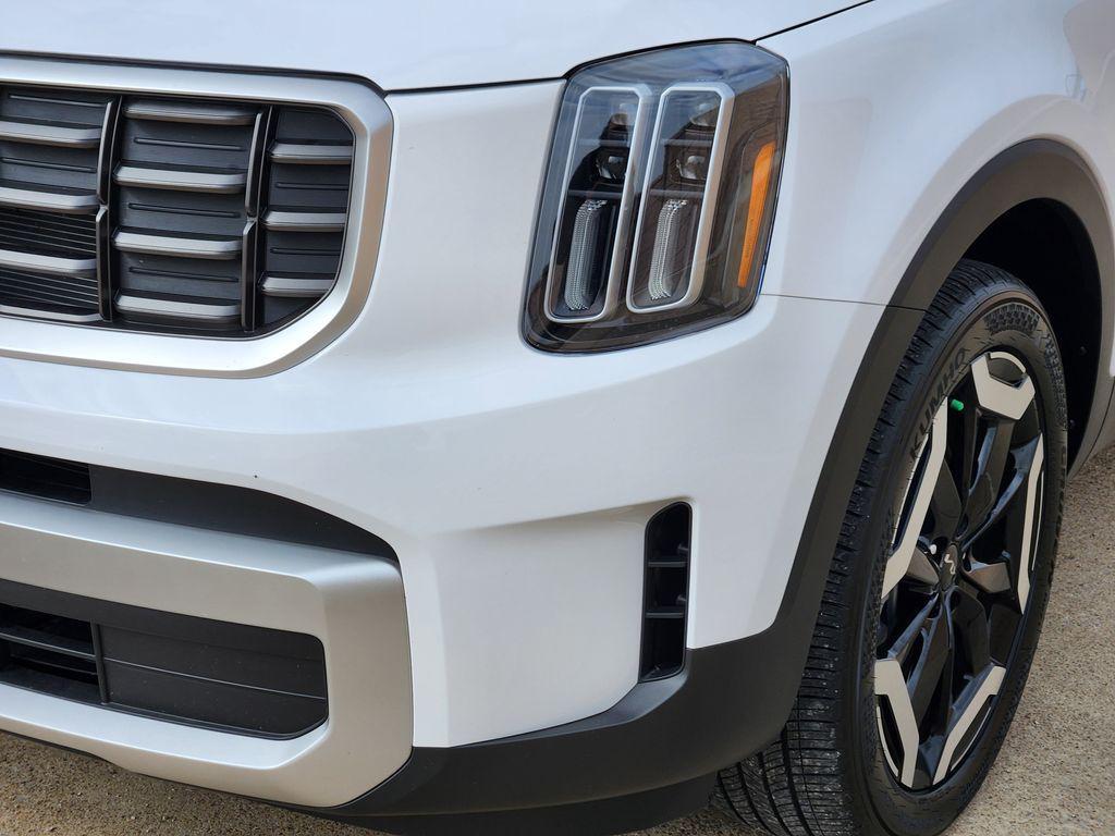 used 2025 Kia Telluride car, priced at $35,000