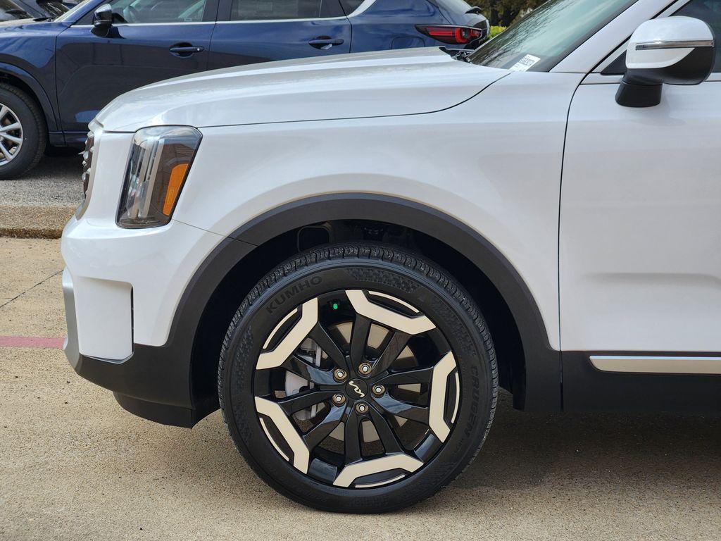 used 2025 Kia Telluride car, priced at $35,000