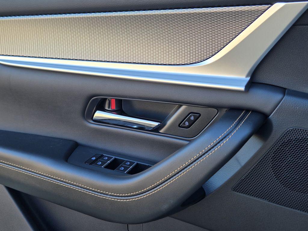 new 2026 Mazda CX-70 car, priced at $42,724