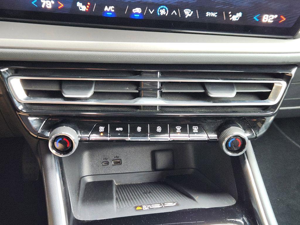 used 2026 Chevrolet Traverse car, priced at $38,497