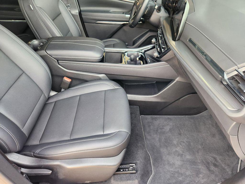 used 2026 Chevrolet Traverse car, priced at $38,497