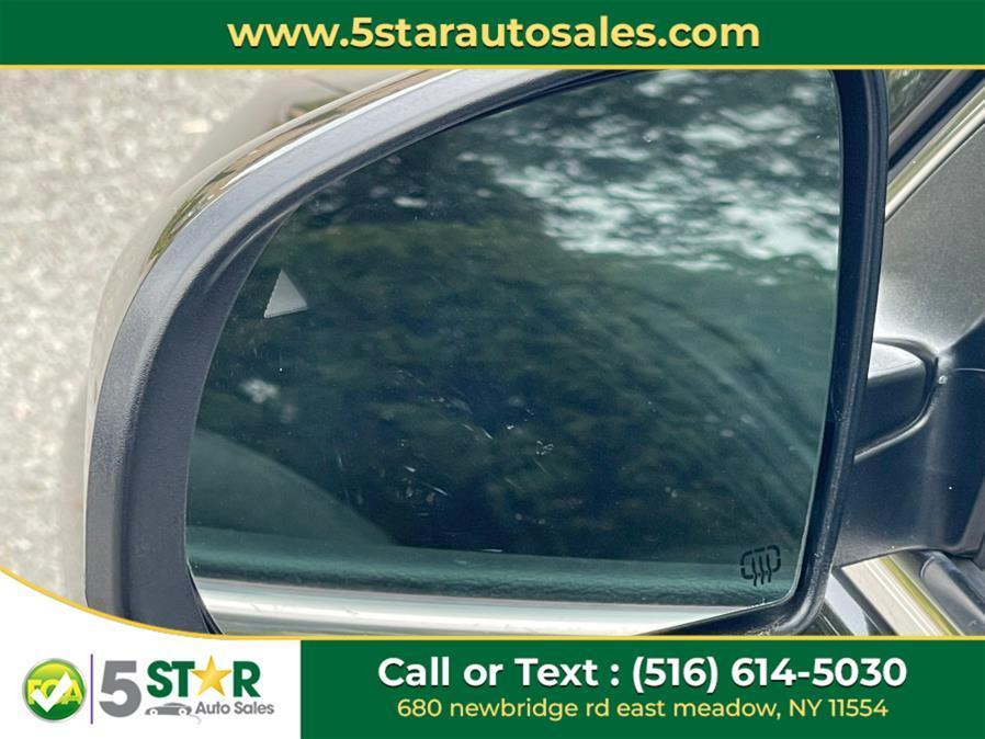 used 2022 Jeep Cherokee car, priced at $18,400