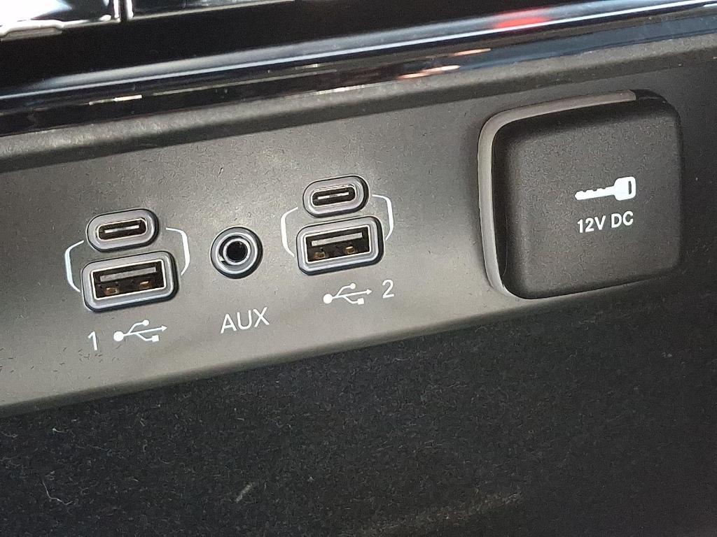 used 2021 Jeep Grand Cherokee L car, priced at $25,995