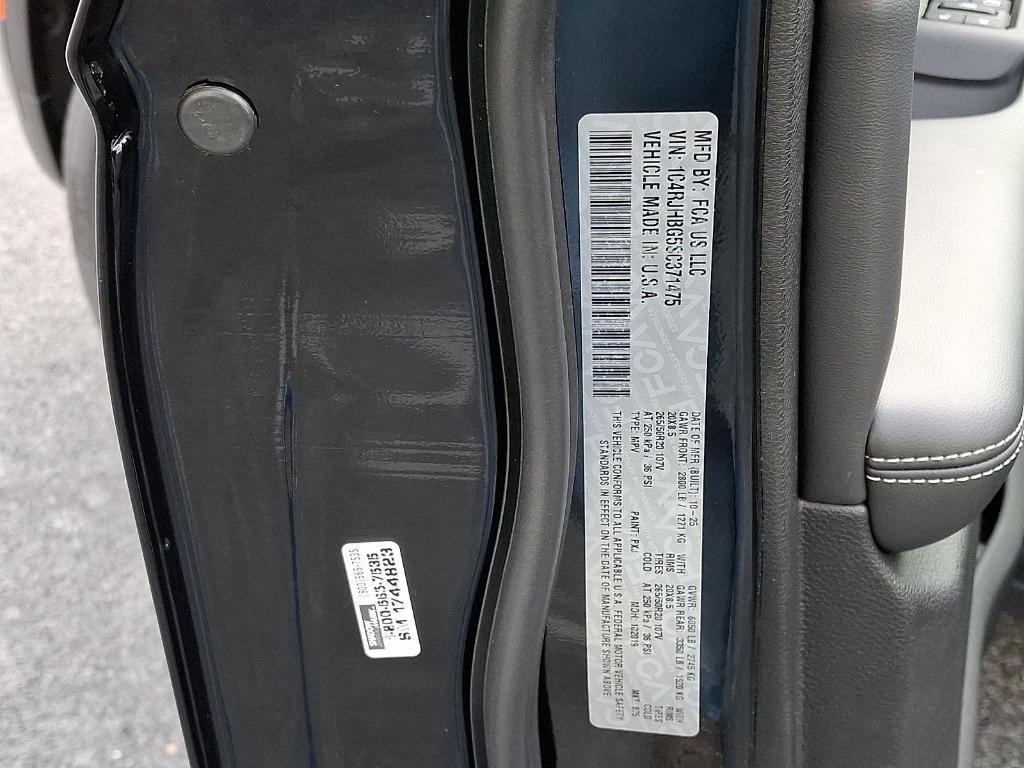 new 2025 Jeep Grand Cherokee car, priced at $44,660