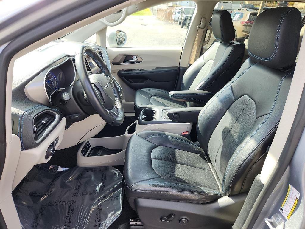 used 2021 Chrysler Pacifica car, priced at $29,500