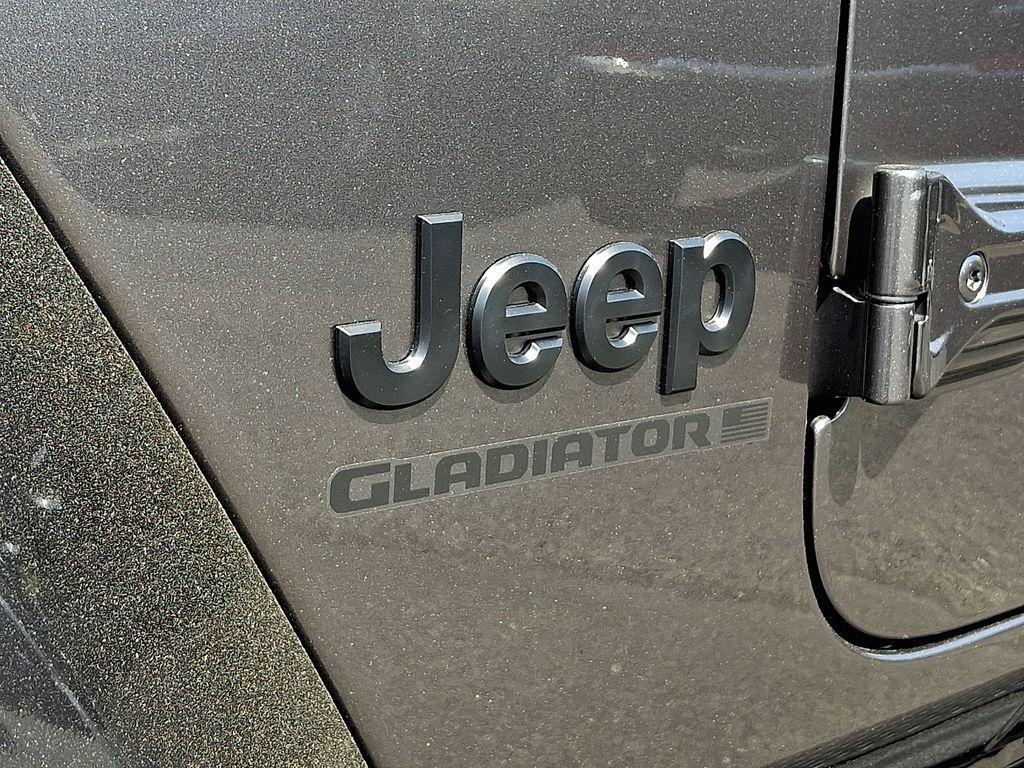 new 2026 Jeep Gladiator car, priced at $47,889