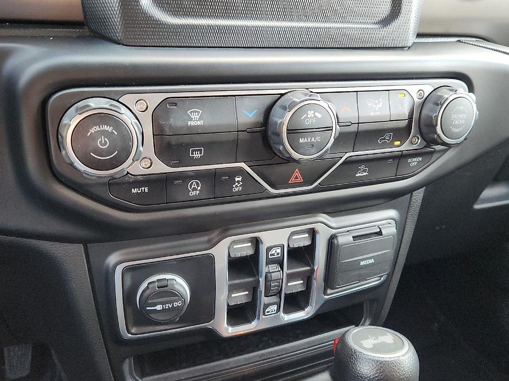 used 2022 Jeep Wrangler Unlimited car, priced at $32,495