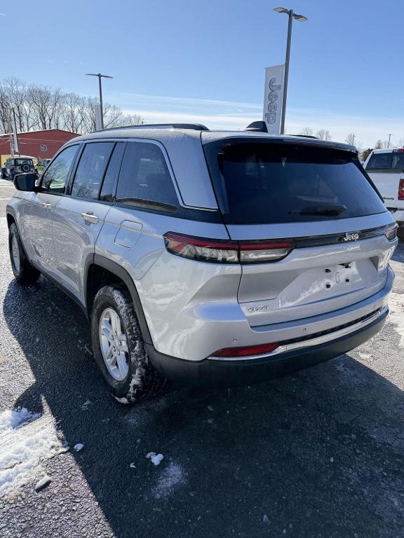 used 2023 Jeep Grand Cherokee car, priced at $25,000