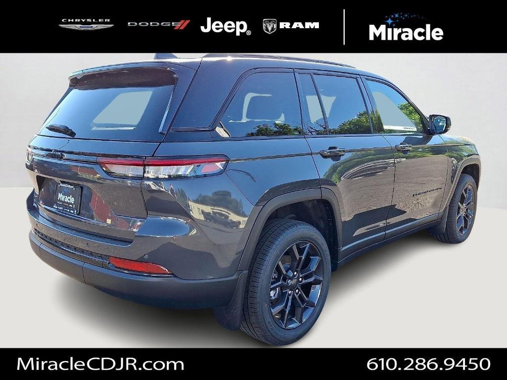 new 2025 Jeep Grand Cherokee car, priced at $49,098