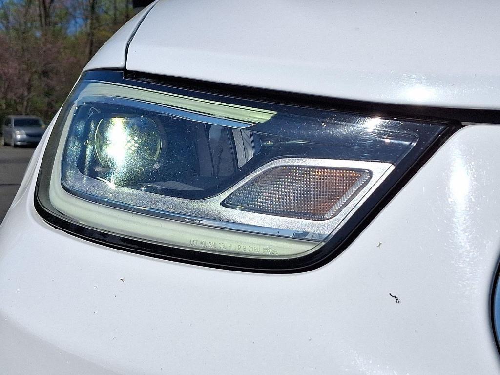 used 2024 Chrysler Pacifica car, priced at $30,600