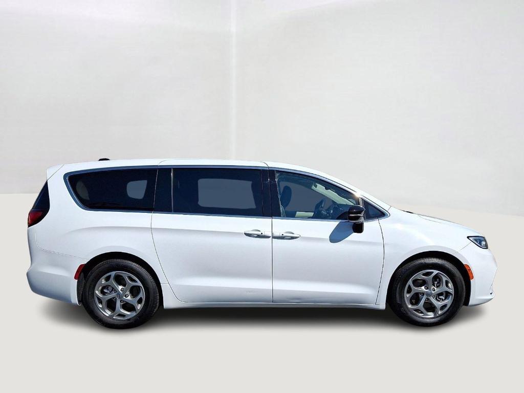 used 2024 Chrysler Pacifica car, priced at $29,765