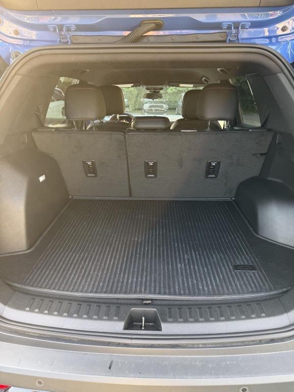 used 2026 Chevrolet Equinox car, priced at $35,090
