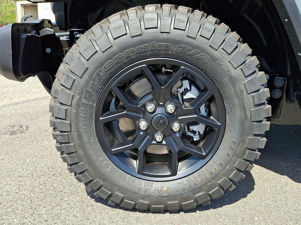 new 2026 Jeep Gladiator car, priced at $47,043