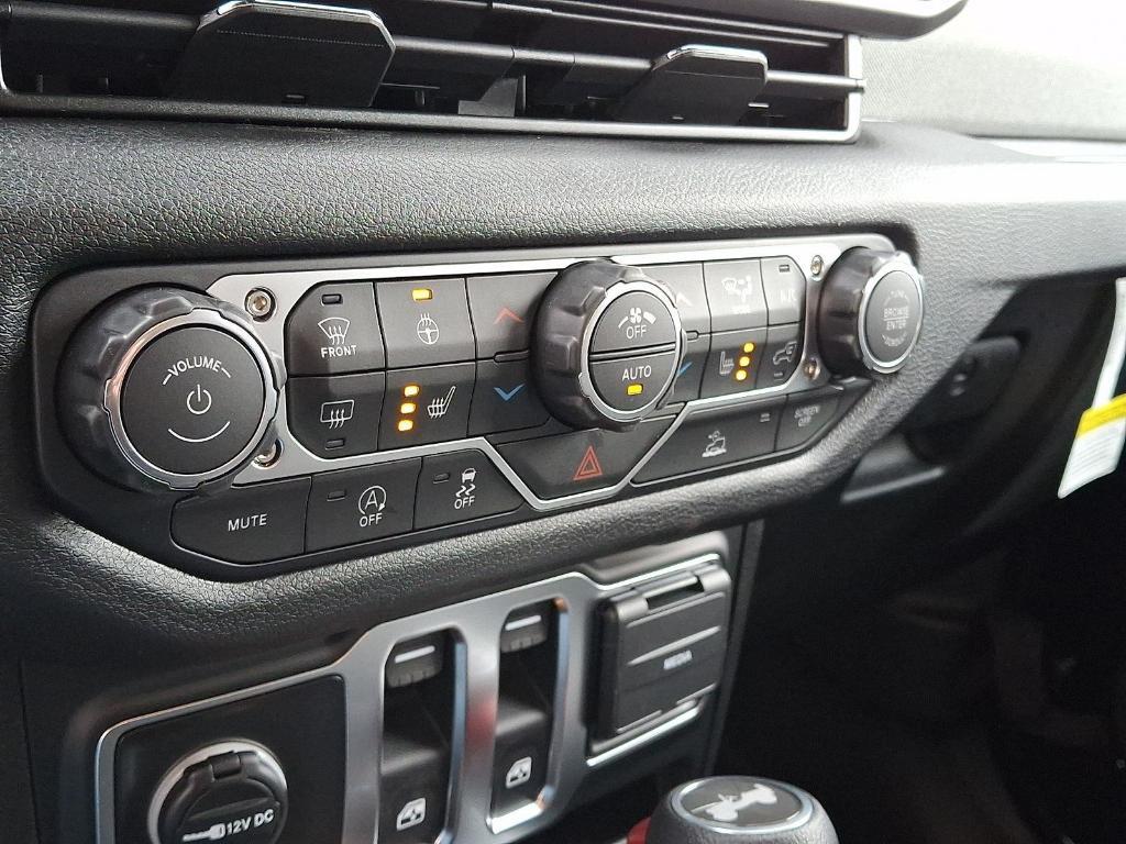 new 2026 Jeep Wrangler car, priced at $45,527