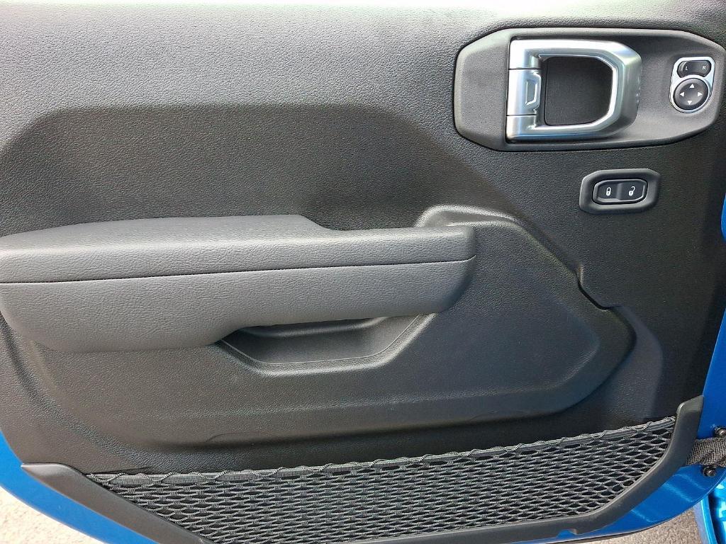 new 2026 Jeep Wrangler car, priced at $47,777