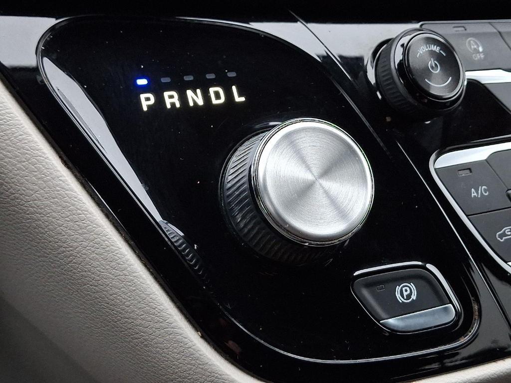 used 2018 Chrysler Pacifica car, priced at $12,995