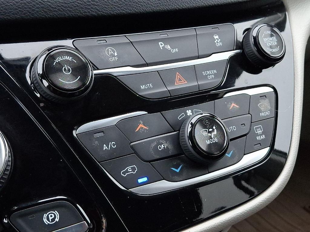 used 2018 Chrysler Pacifica car, priced at $12,995