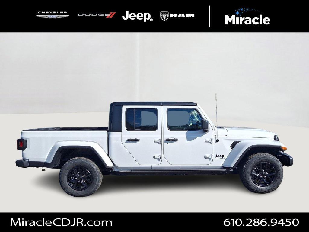 used 2022 Jeep Gladiator car, priced at $28,900