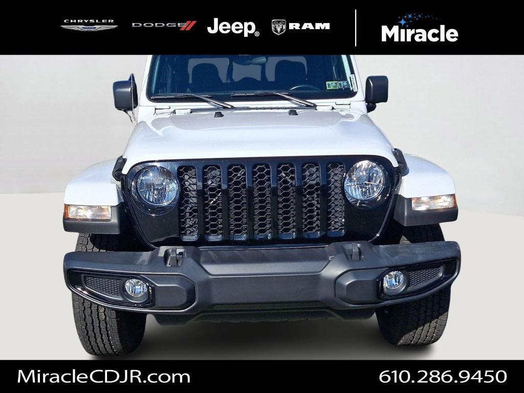 used 2022 Jeep Gladiator car, priced at $28,900