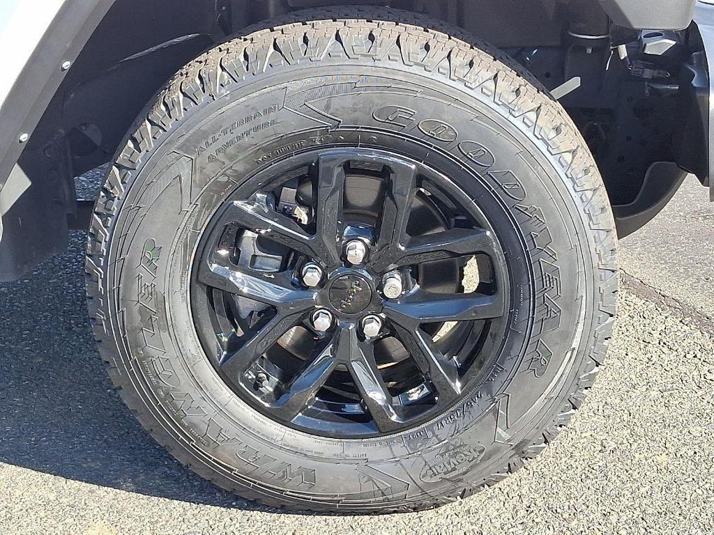 used 2022 Jeep Gladiator car, priced at $28,900