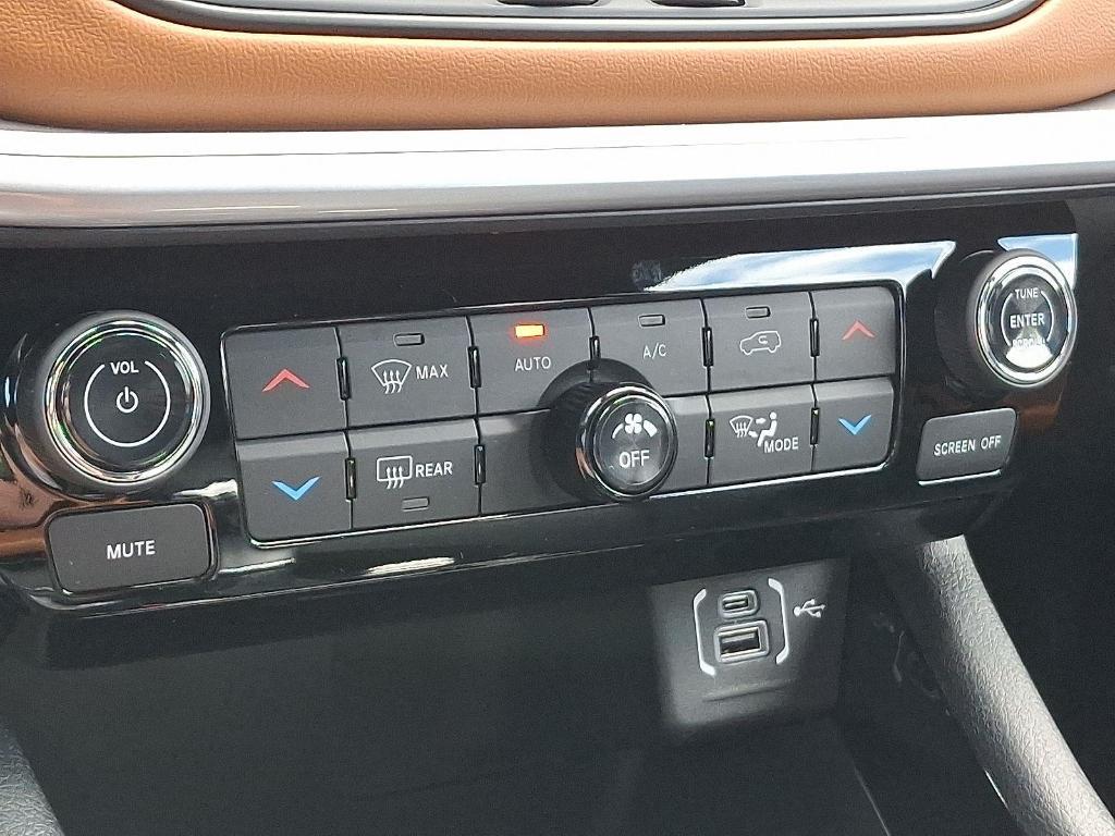 new 2025 Jeep Compass car, priced at $30,244