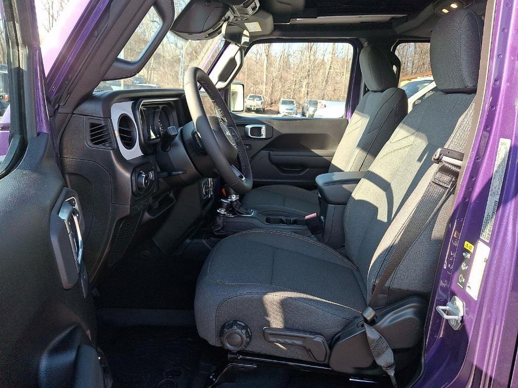 new 2026 Jeep Wrangler car, priced at $47,613