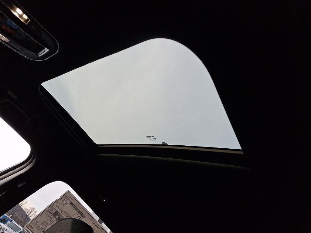 new 2025 Jeep Grand Cherokee L car, priced at $39,055