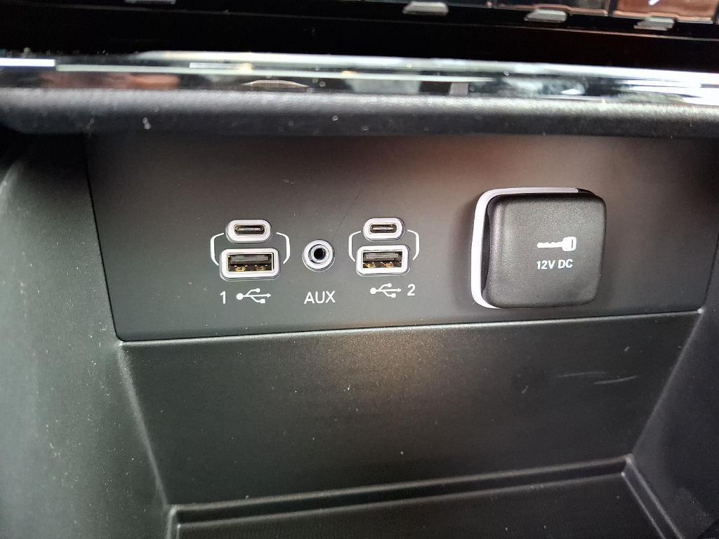 new 2025 Jeep Grand Cherokee L car, priced at $39,055