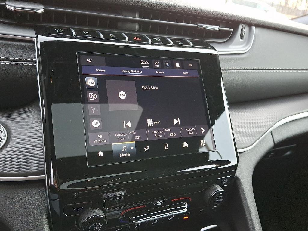 new 2025 Jeep Grand Cherokee L car, priced at $39,055