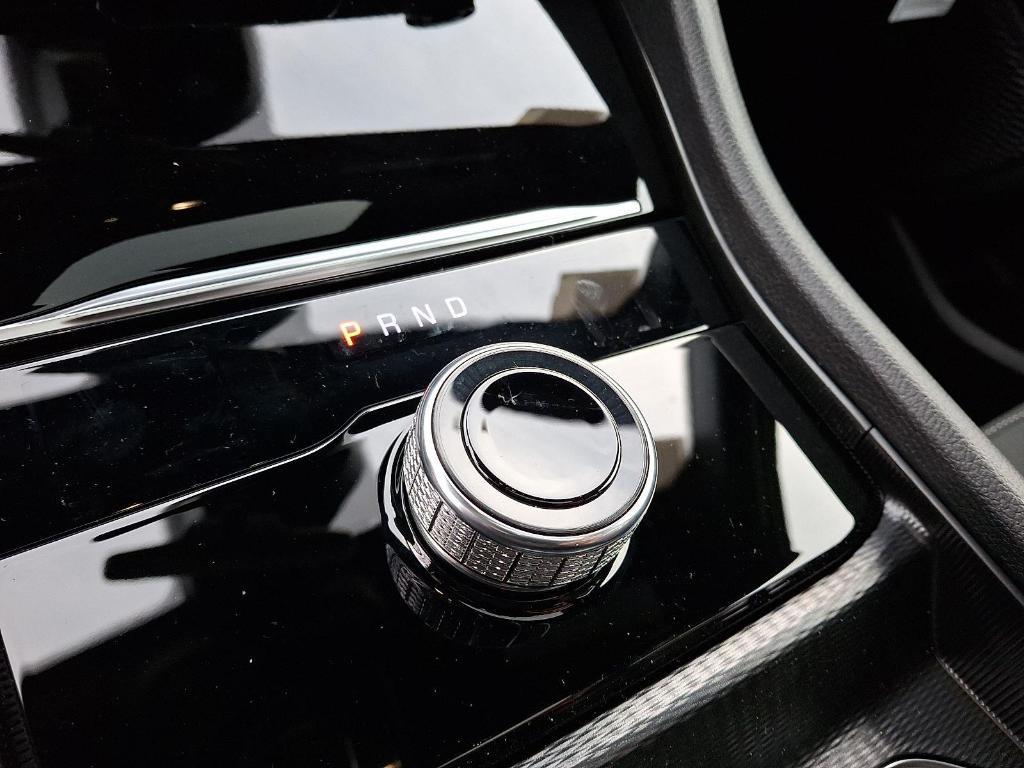 new 2025 Jeep Grand Cherokee L car, priced at $39,055