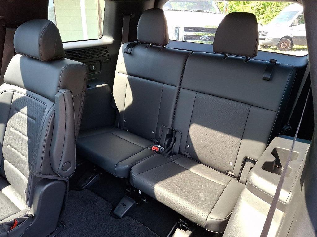 used 2025 Hyundai Santa Fe car, priced at $39,200