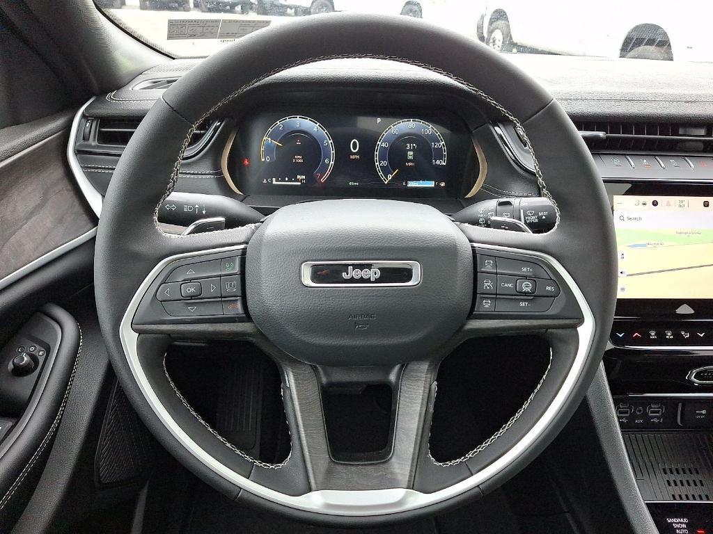 new 2026 Jeep Grand Cherokee car, priced at $47,879