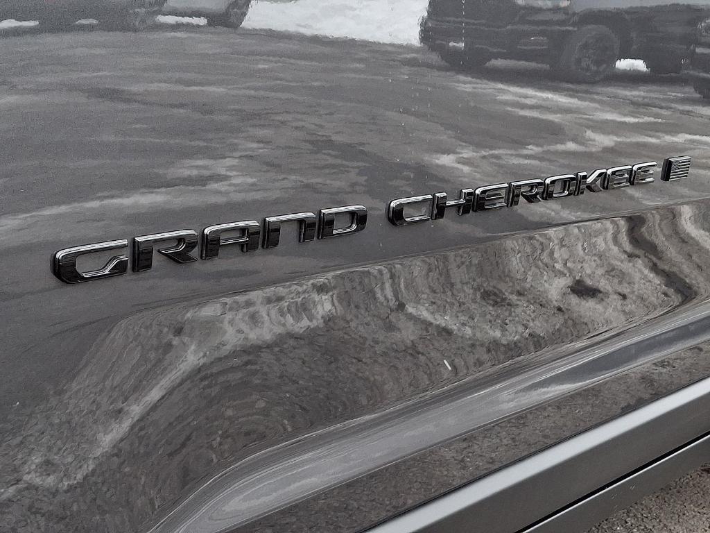 new 2026 Jeep Grand Cherokee car, priced at $47,879