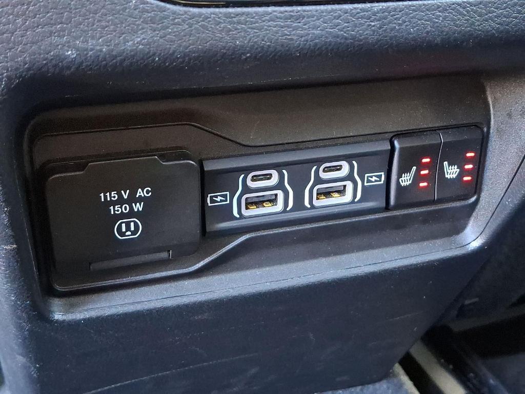 used 2023 Jeep Grand Cherokee car, priced at $33,975