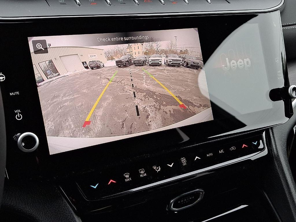 new 2026 Jeep Grand Cherokee car, priced at $47,343