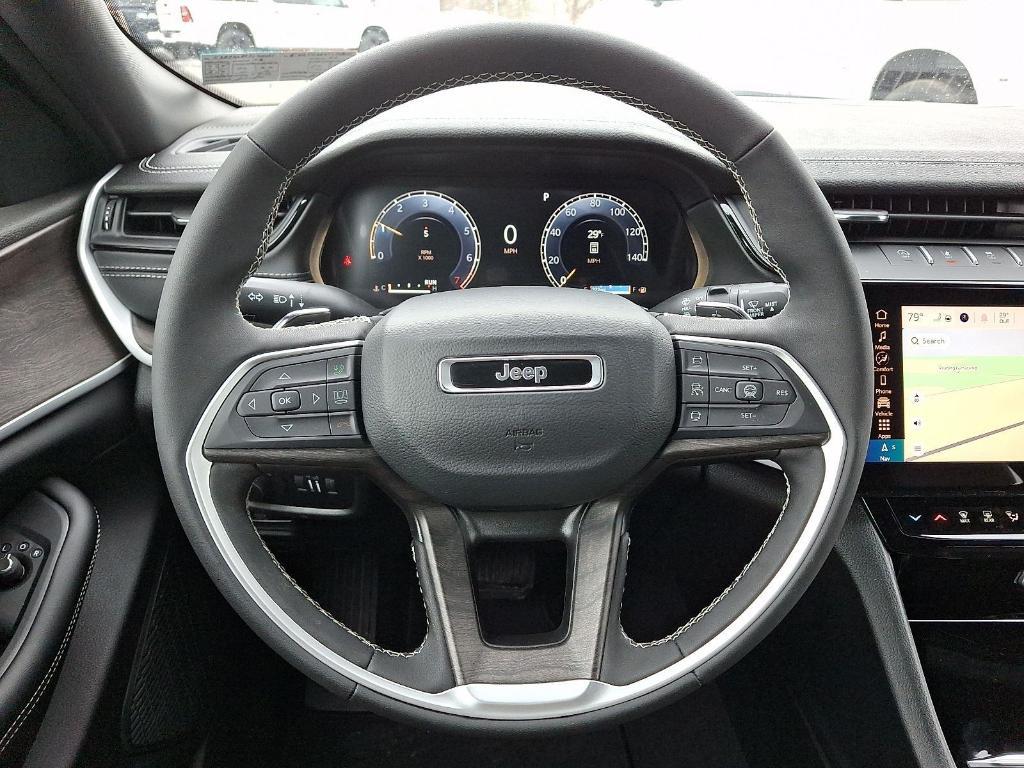 new 2026 Jeep Grand Cherokee car, priced at $47,343