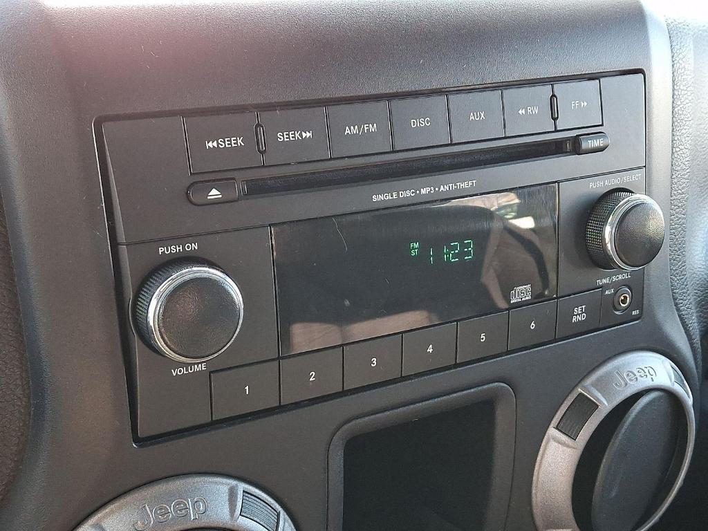 used 2013 Jeep Wrangler Unlimited car, priced at $13,500