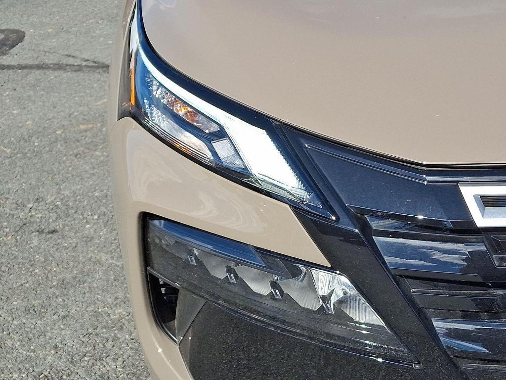 used 2025 Nissan Rogue car, priced at $29,295