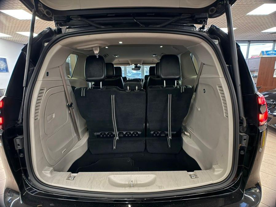 used 2024 Chrysler Pacifica Hybrid car, priced at $23,900