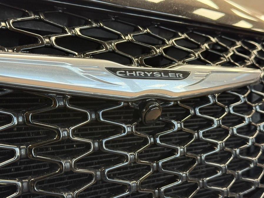 used 2024 Chrysler Pacifica Hybrid car, priced at $23,900